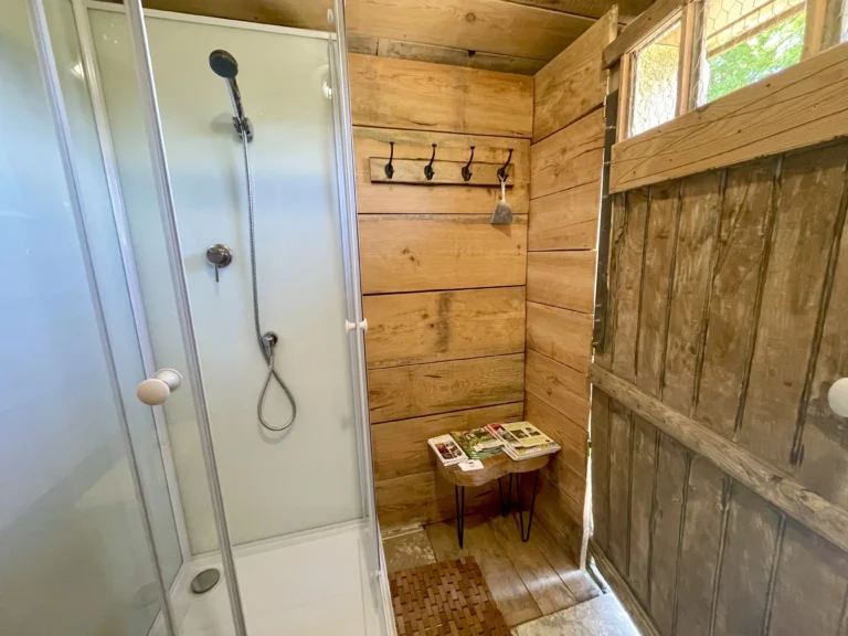 Salle d'eau privative camping