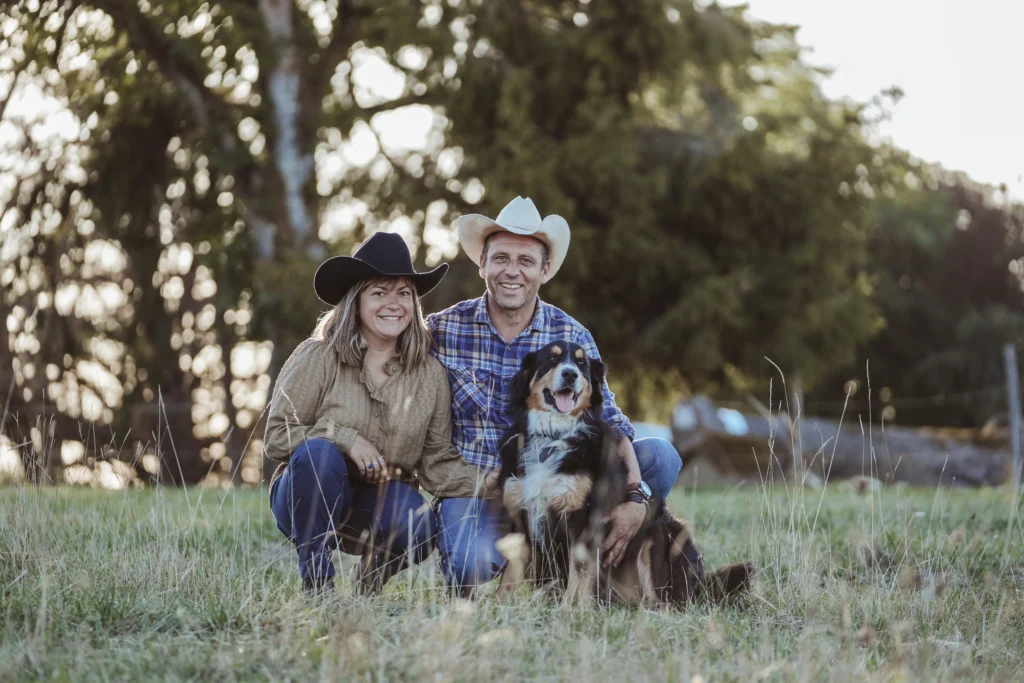 Présentation de Zélie et Nicolas. Les Prairies de Laloubarie. Vente direct viande bœuf Angus.
